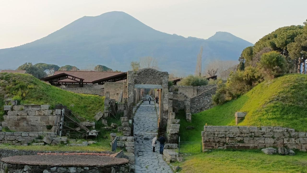 Pompeii Apartments Anna&Francy Bagian luar foto